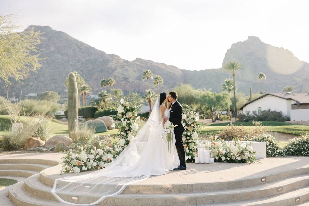 Luxury Arizona Wedding Planning by LO & Behold Concepts
